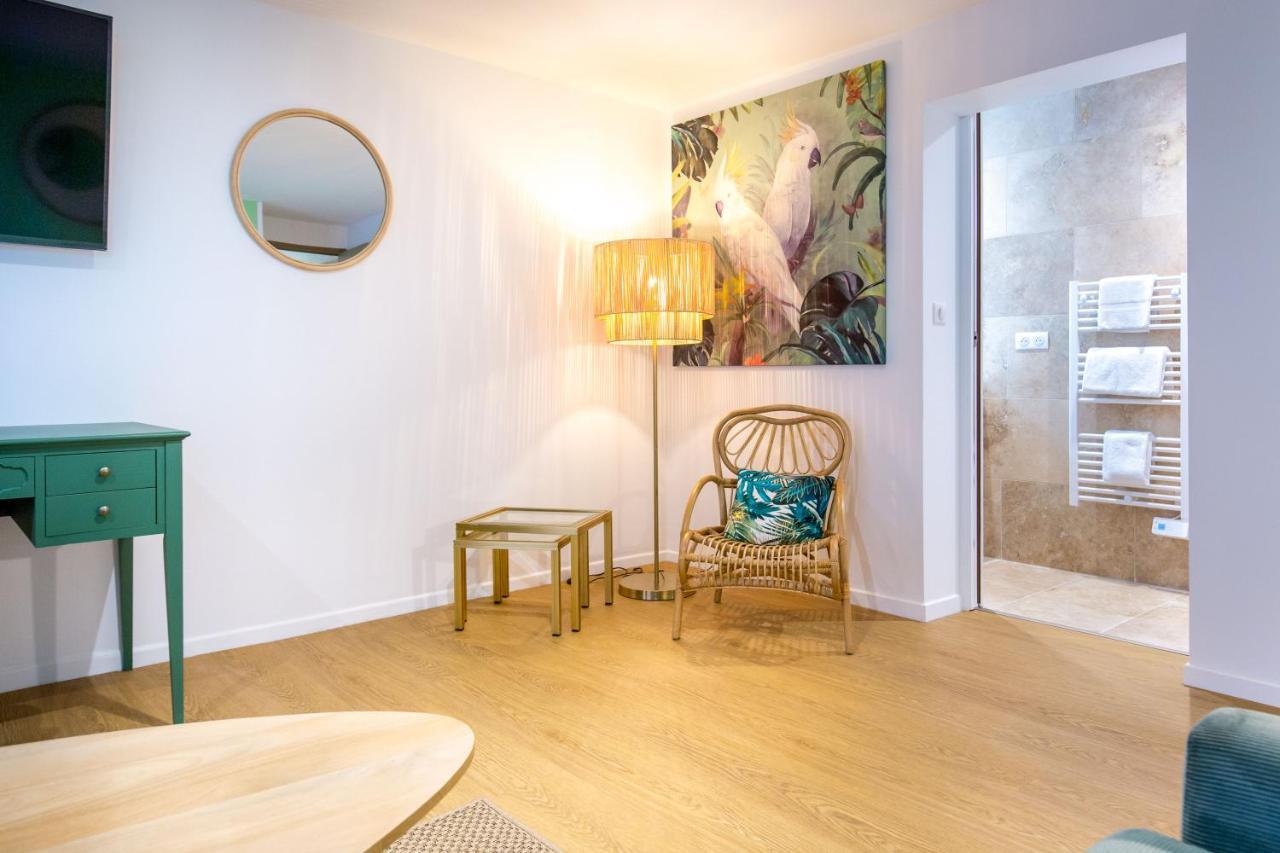 Les Pins Blancs En Provence Hotell Le Muy Eksteriør bilde