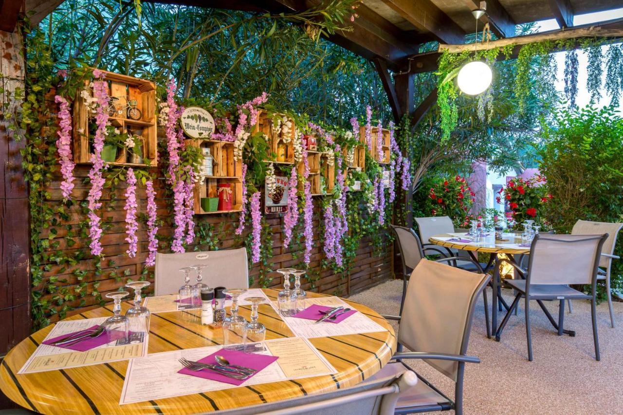 Les Pins Blancs En Provence Hotell Le Muy Eksteriør bilde