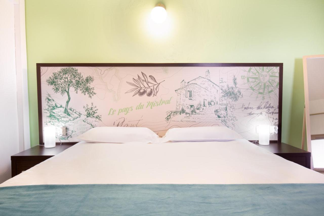 Les Pins Blancs En Provence Hotell Le Muy Eksteriør bilde