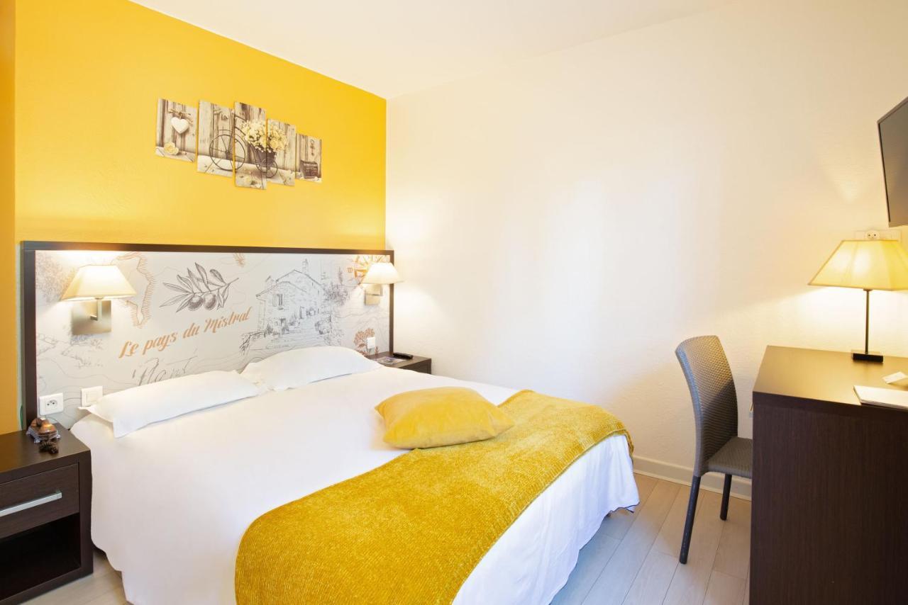 Les Pins Blancs En Provence Hotell Le Muy Eksteriør bilde