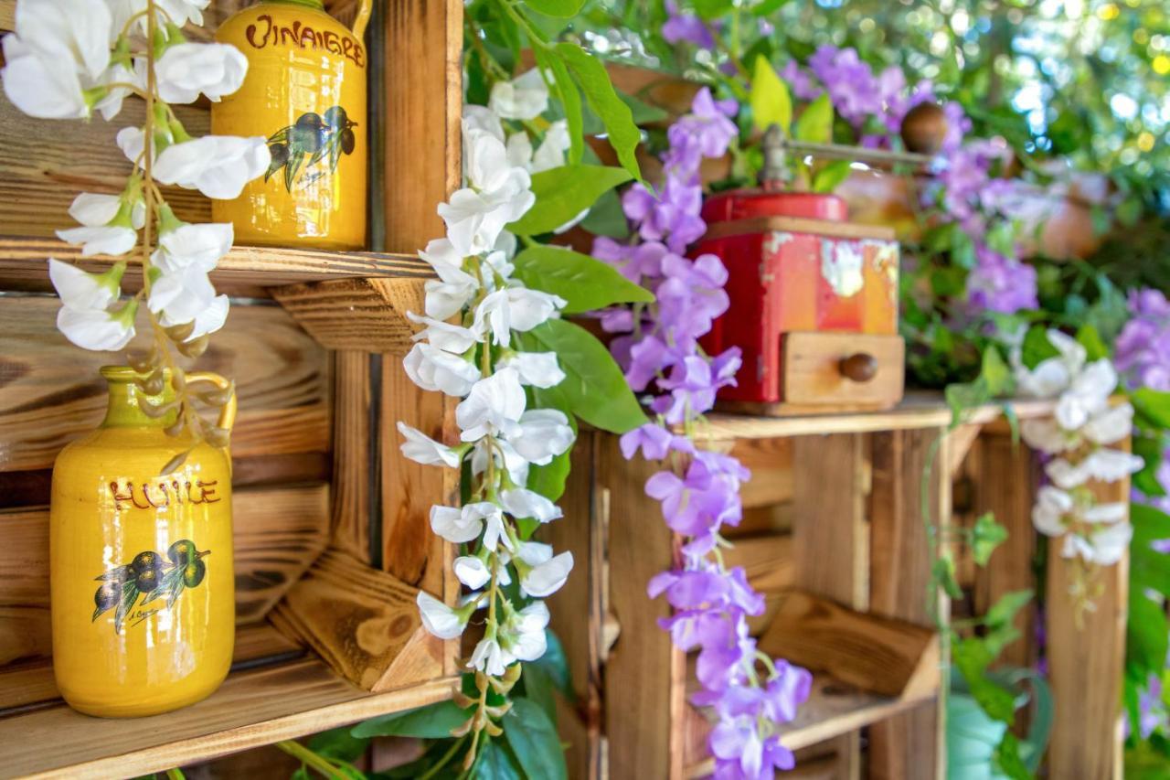 Les Pins Blancs En Provence Hotell Le Muy Eksteriør bilde