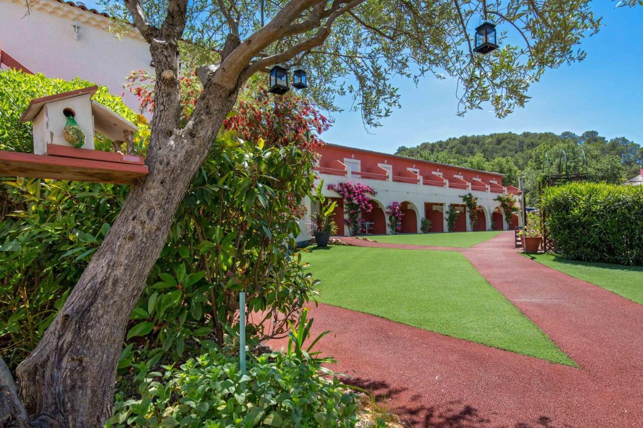 Les Pins Blancs En Provence Hotell Le Muy Eksteriør bilde