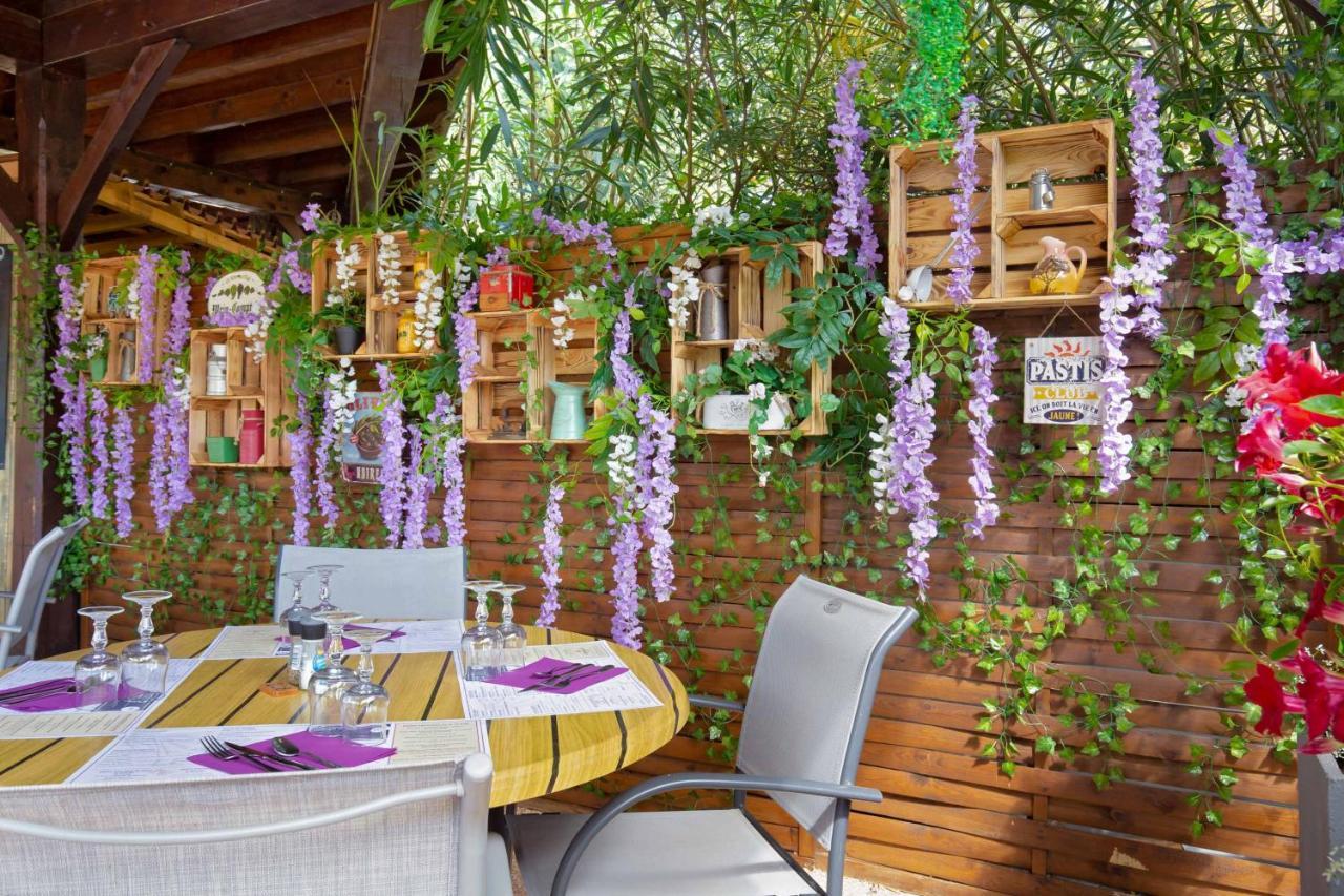 Les Pins Blancs En Provence Hotell Le Muy Eksteriør bilde