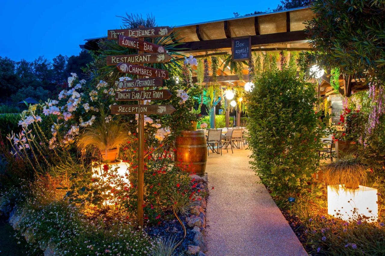 Les Pins Blancs En Provence Hotell Le Muy Eksteriør bilde