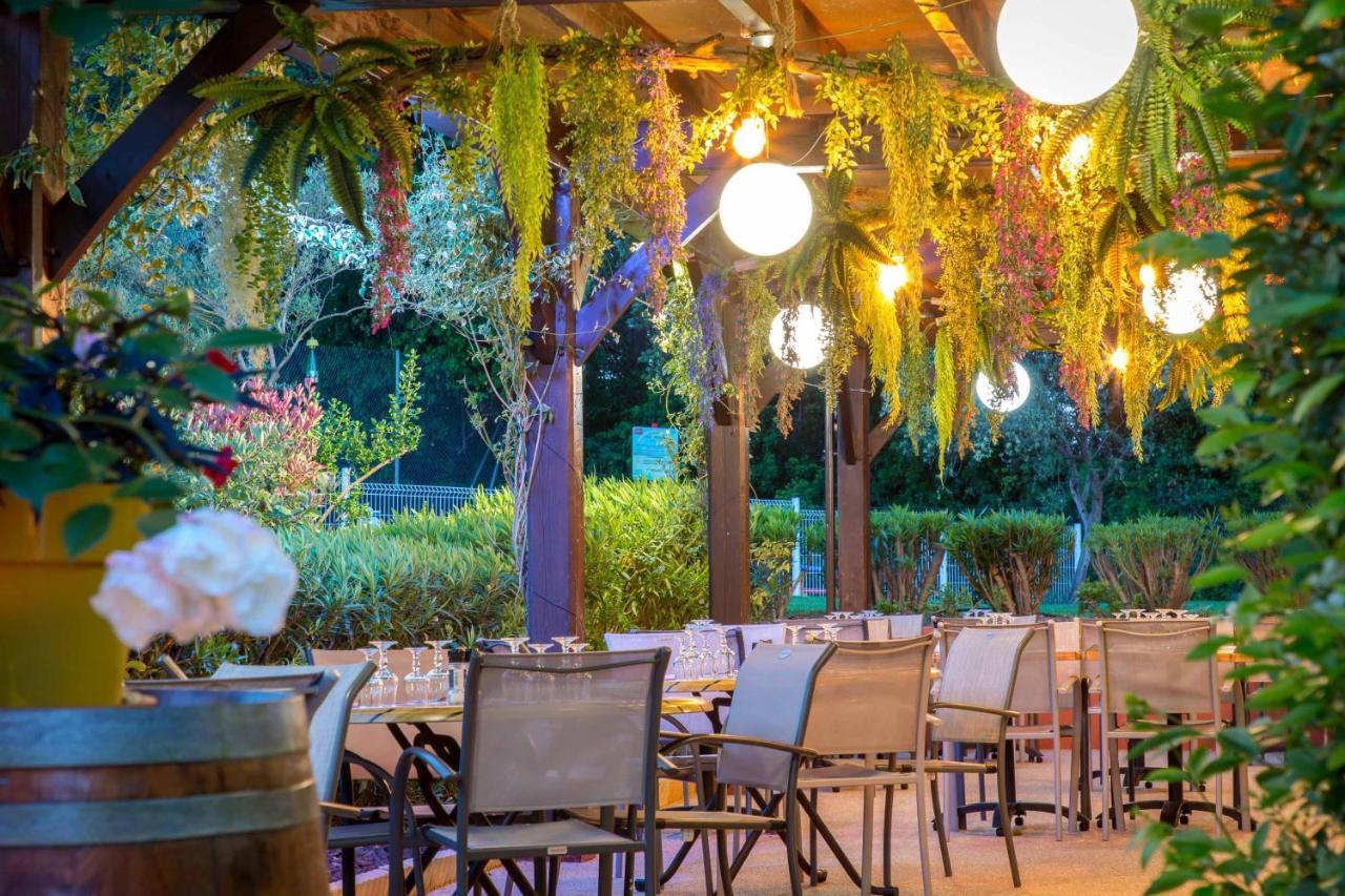 Les Pins Blancs En Provence Hotell Le Muy Eksteriør bilde