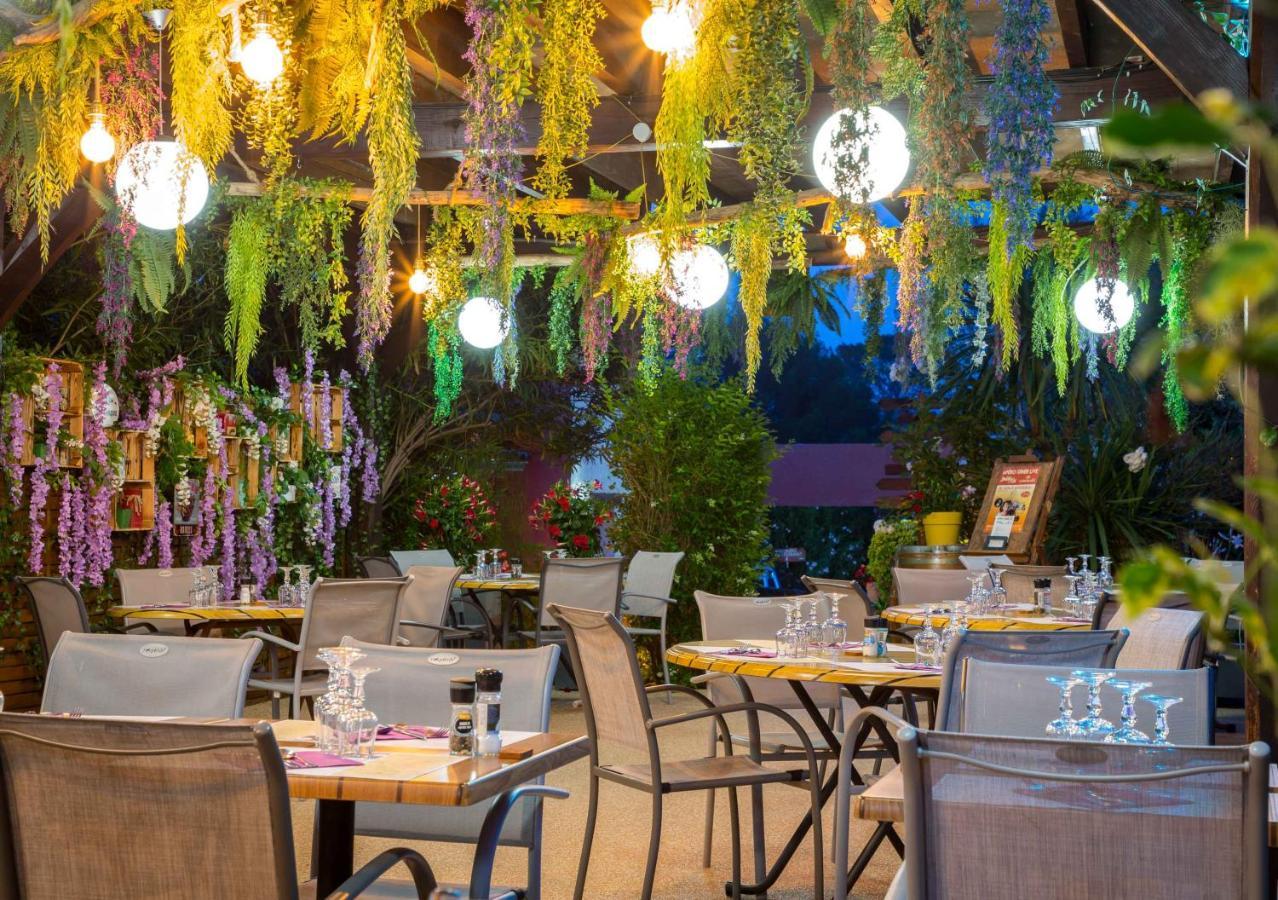 Les Pins Blancs En Provence Hotell Le Muy Eksteriør bilde